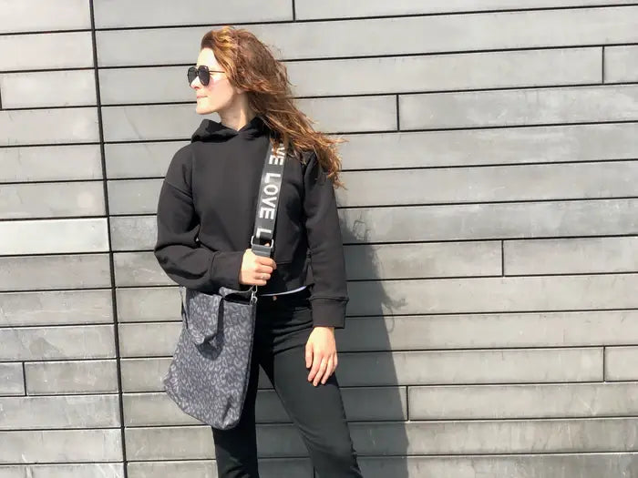 Black Leopard Town Crossbody