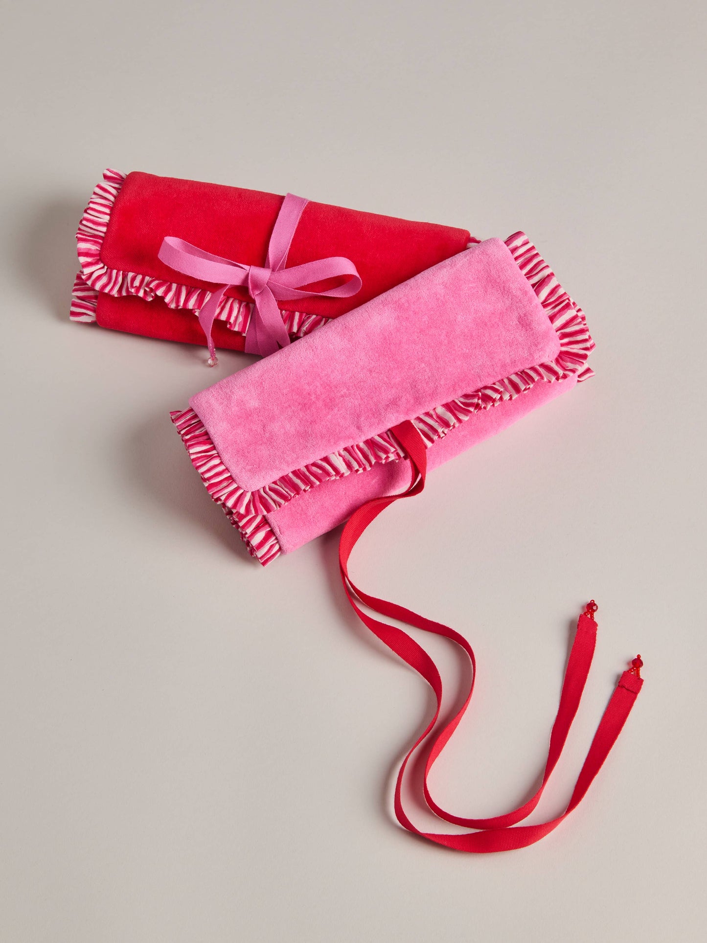 ELLE JEWELRY ROLL: Red