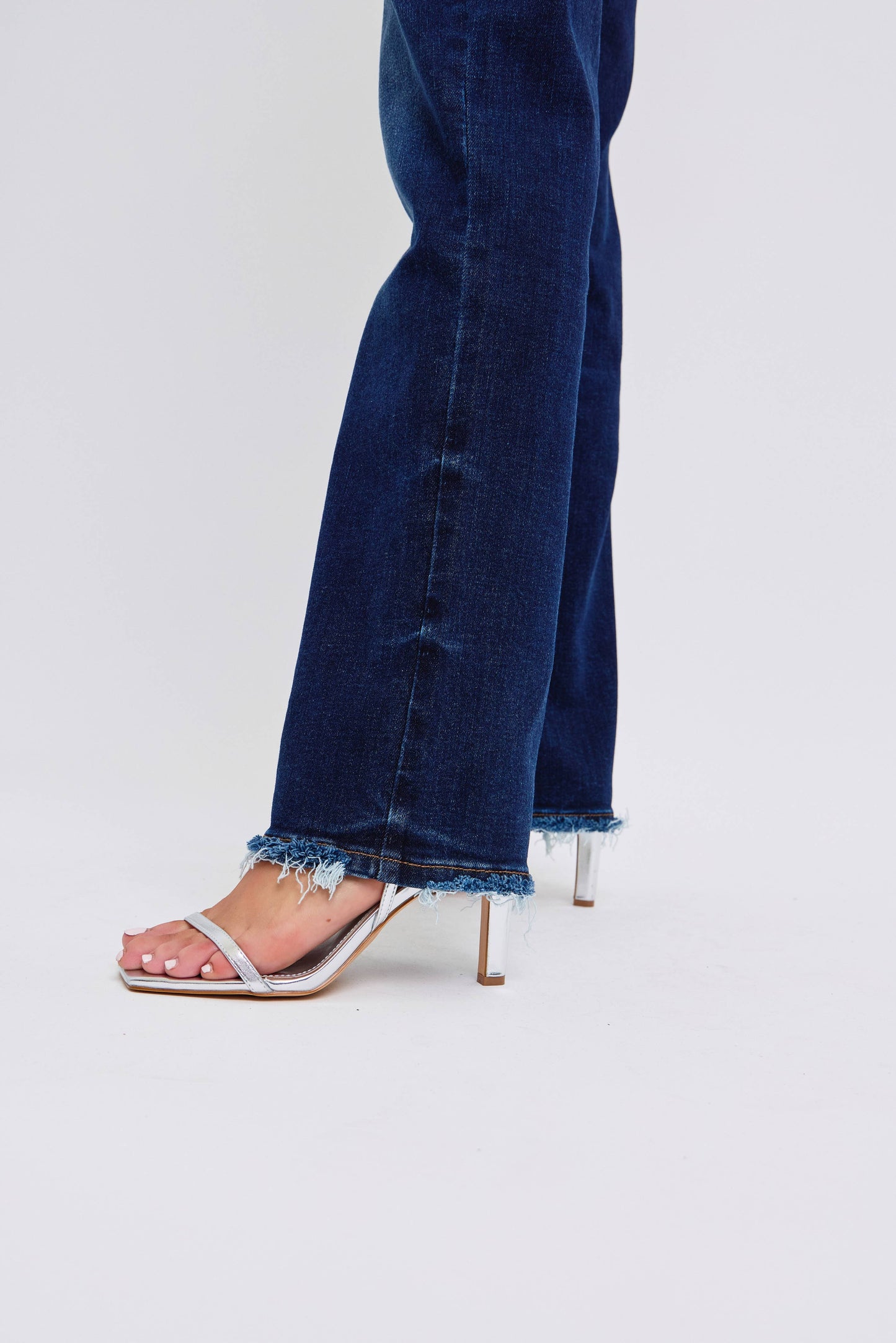 Judy Blue Jeans: Straight Leg with Fray Hem