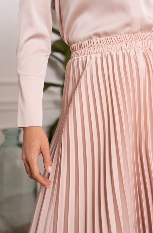 Parisian Grace Pleated Skirt