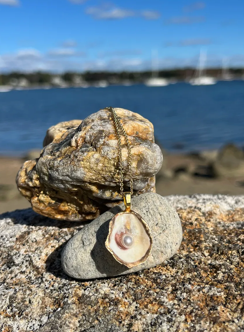Mini oyster necklace with pearl