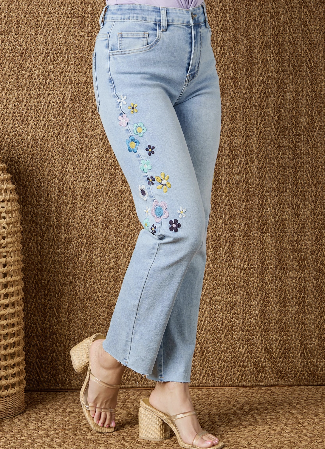 Omazing Flower Embroidery Jeans
