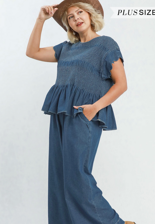 Chambray Scalloped Hem Pants: Pre order