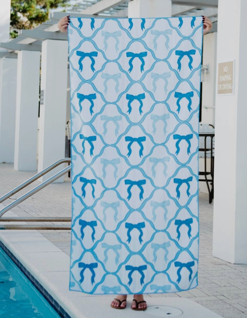 Quick Dry Reversible Towel: Blue Bow