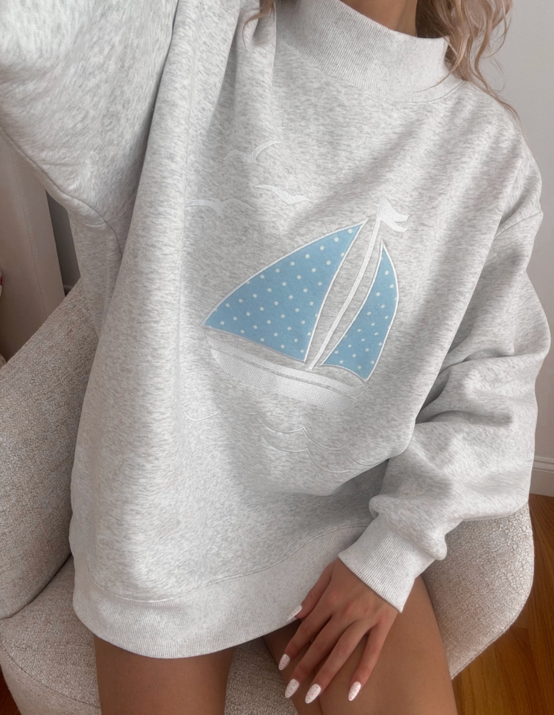 Polka Dot Sailboat Embroider Mockneck Sweatshirt