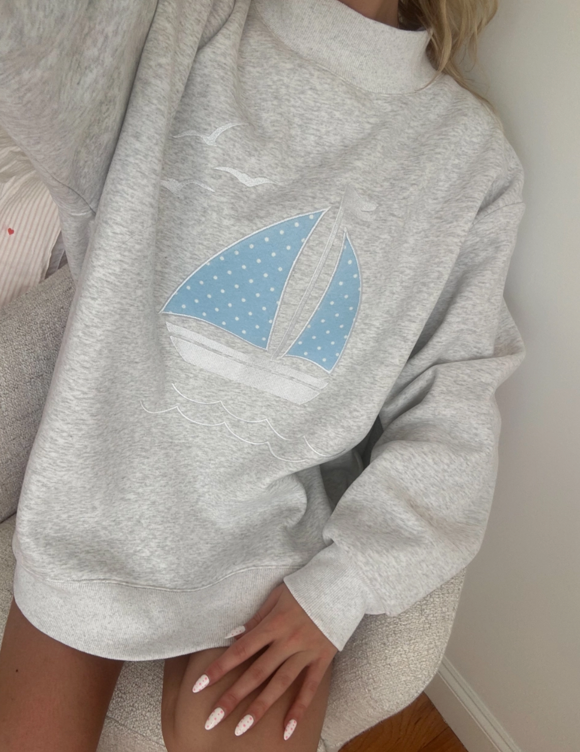 Polka Dot Sailboat Embroider Mockneck Sweatshirt