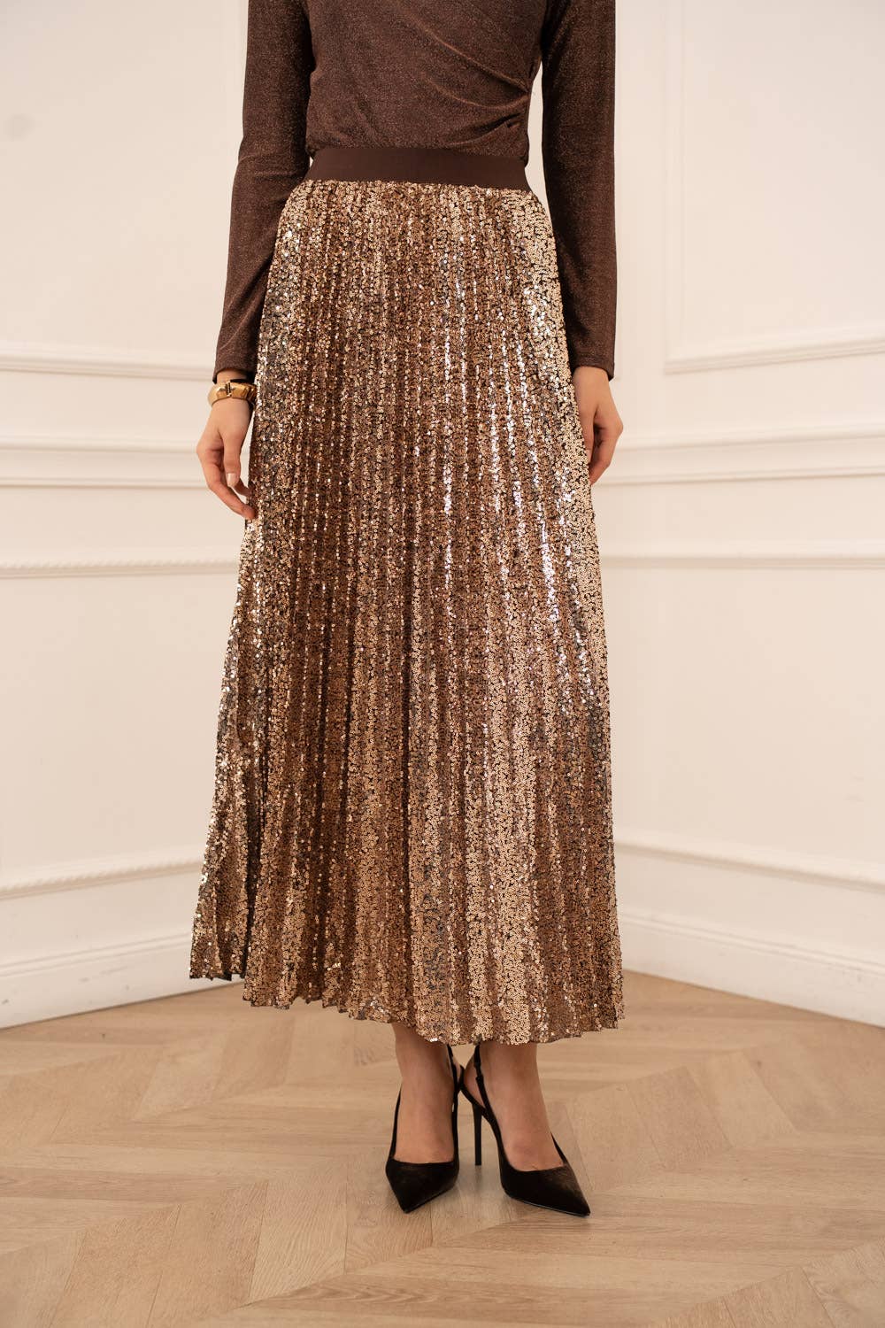Sequin pleated skirt